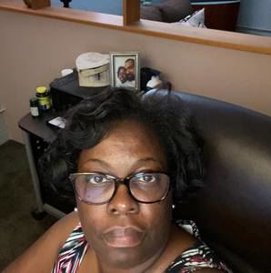 Meet your Posher, Pamela